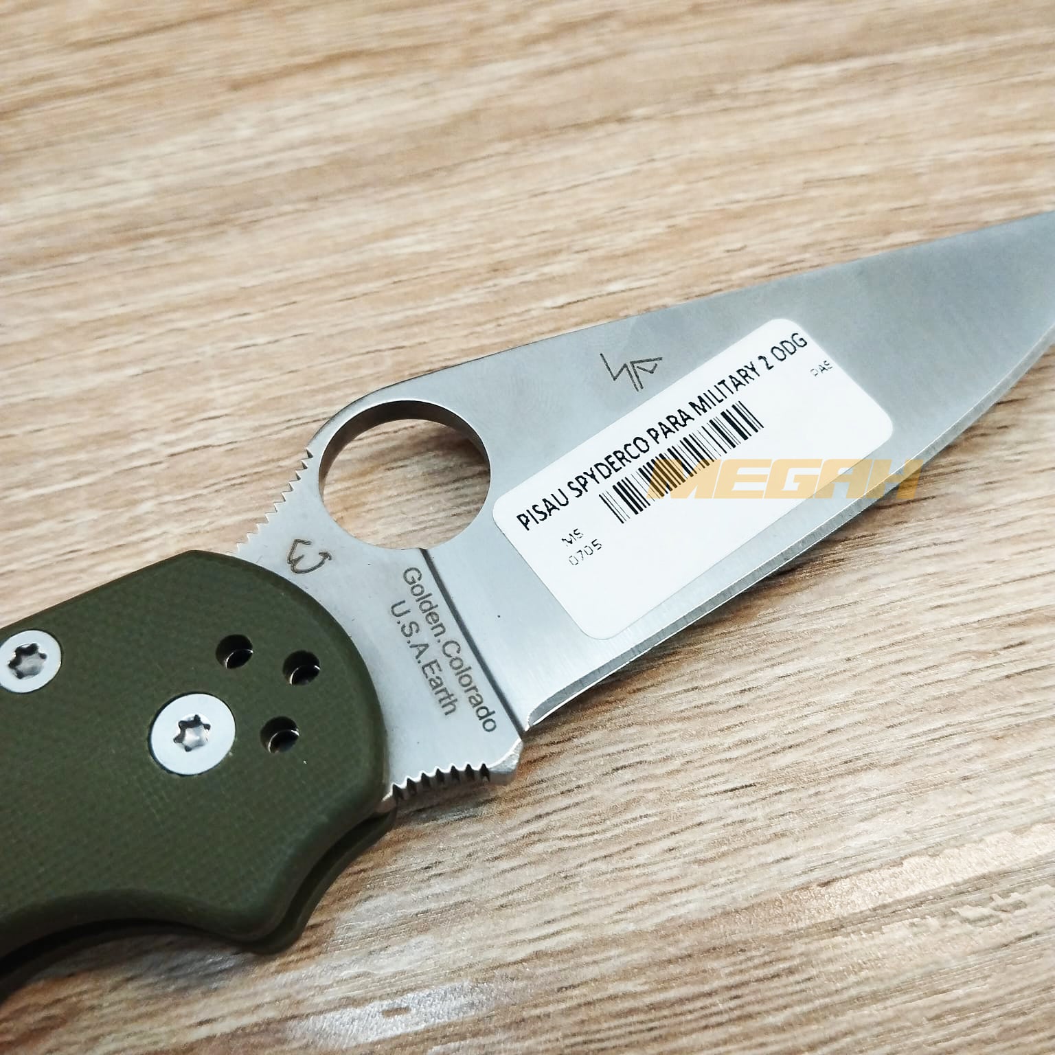 PISAU LIPAT SPYDERCO / PISAU OUTDOOR / PISAU SURVIVAL GREEN