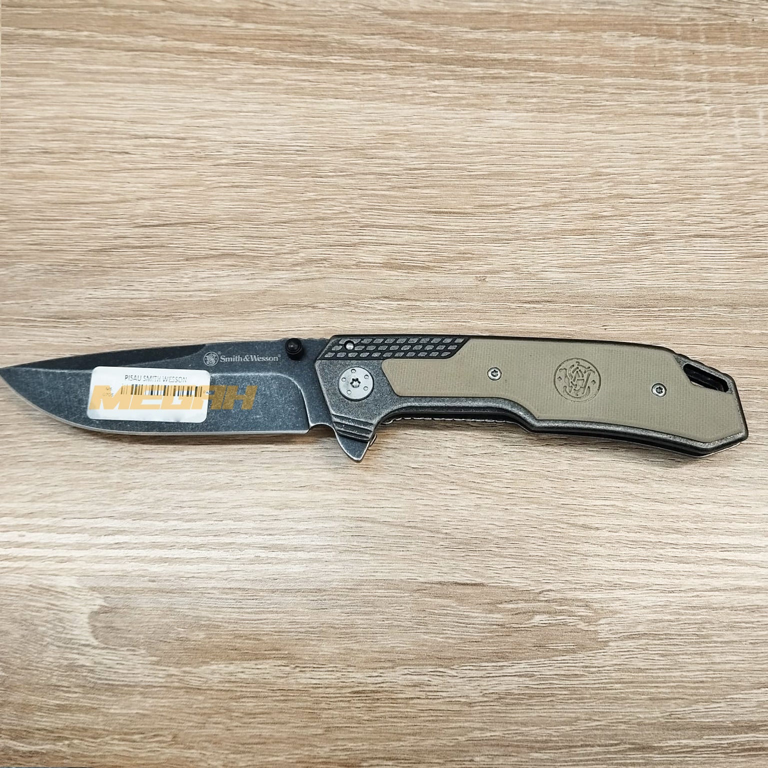 PISAU LIPAT SMITH & WESSON