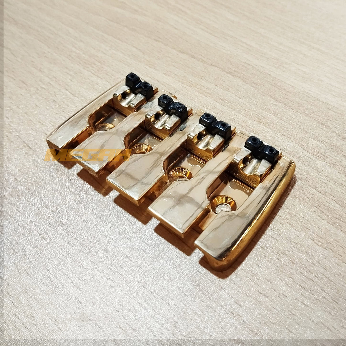 BRIDGE BASS 4 STRING - GOLD