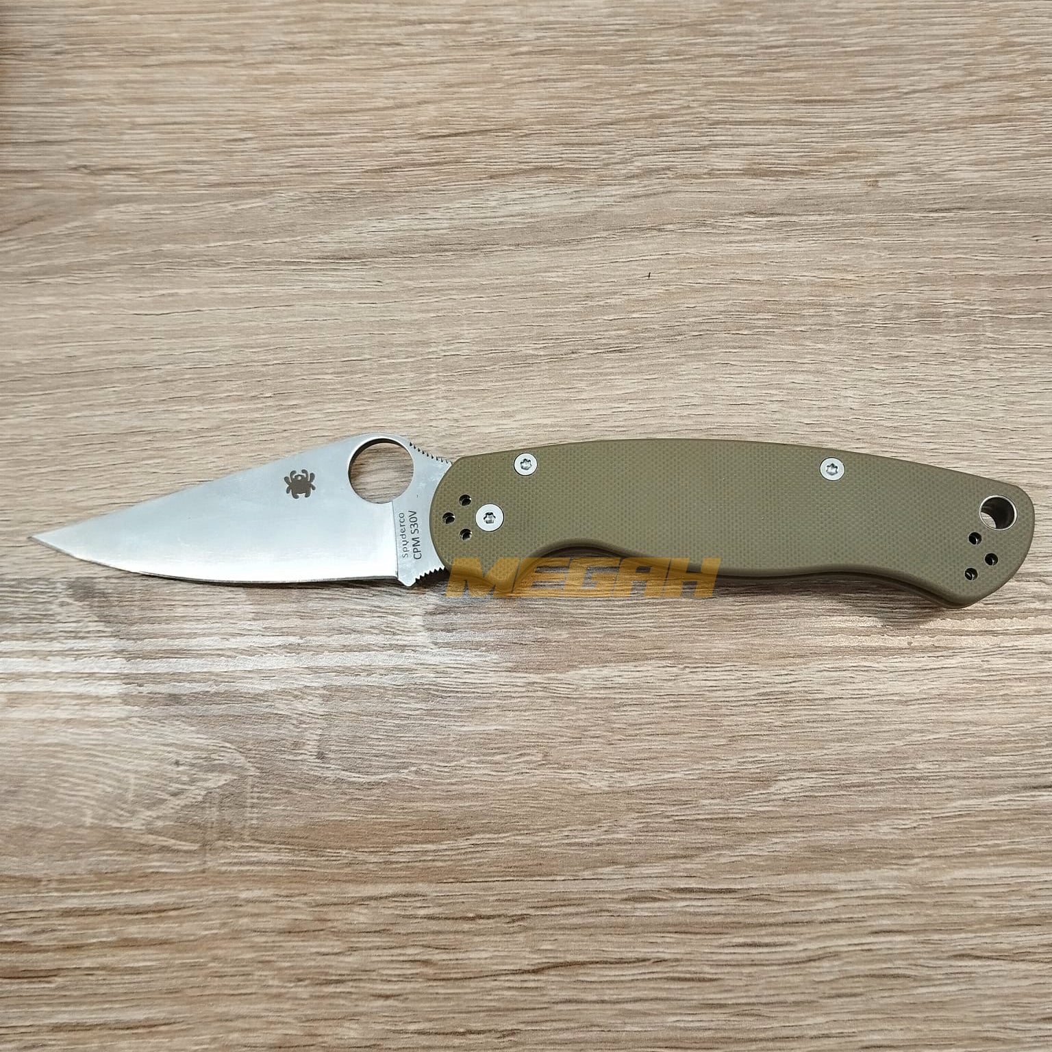 PISAU LIPAT SPYDERCO / PISAU OUTDOOR / PISAU SURVIVAL TAN