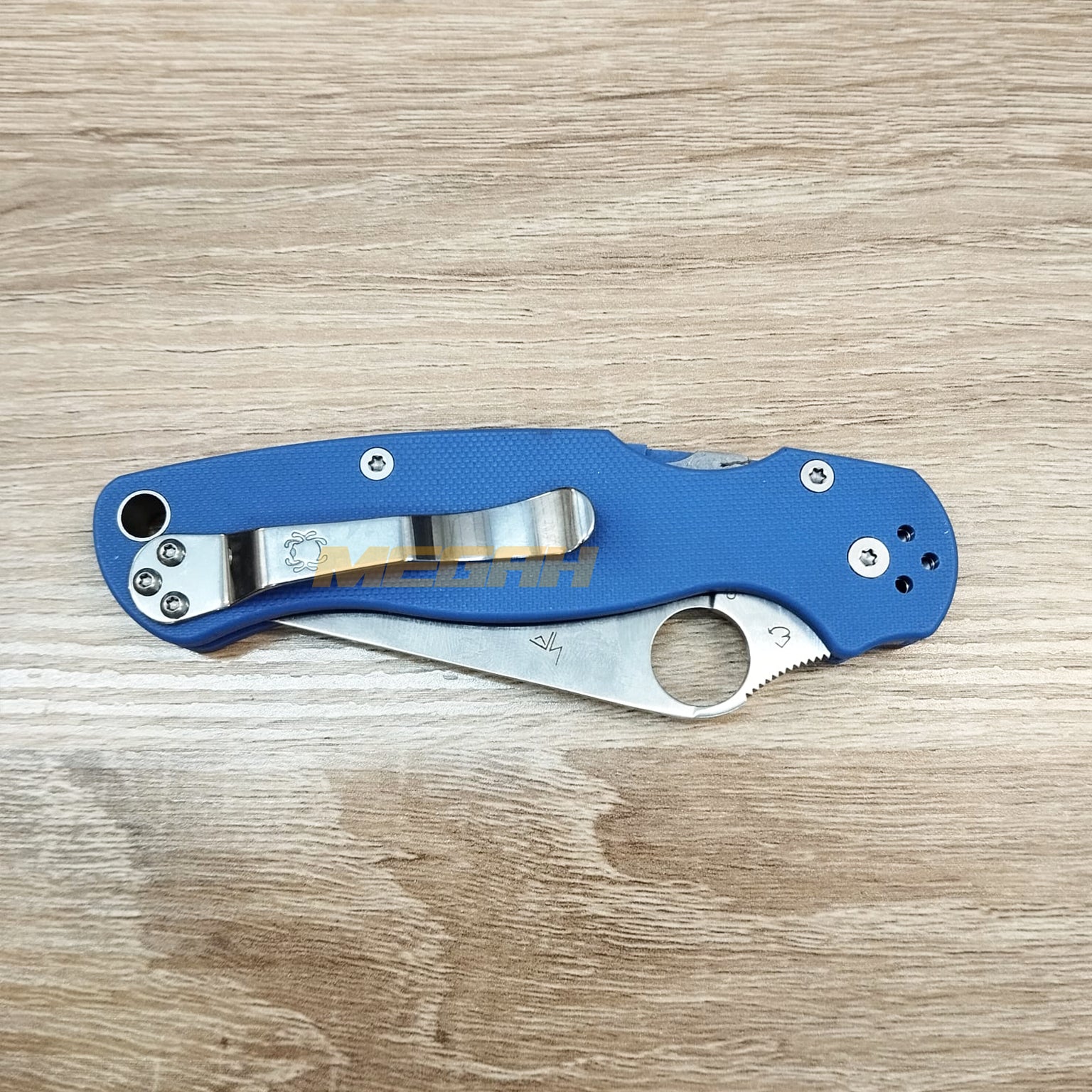 PISAU LIPAT SPYDERCO / PISAU OUTDOOR / PISAU SURVIVAL BLUE